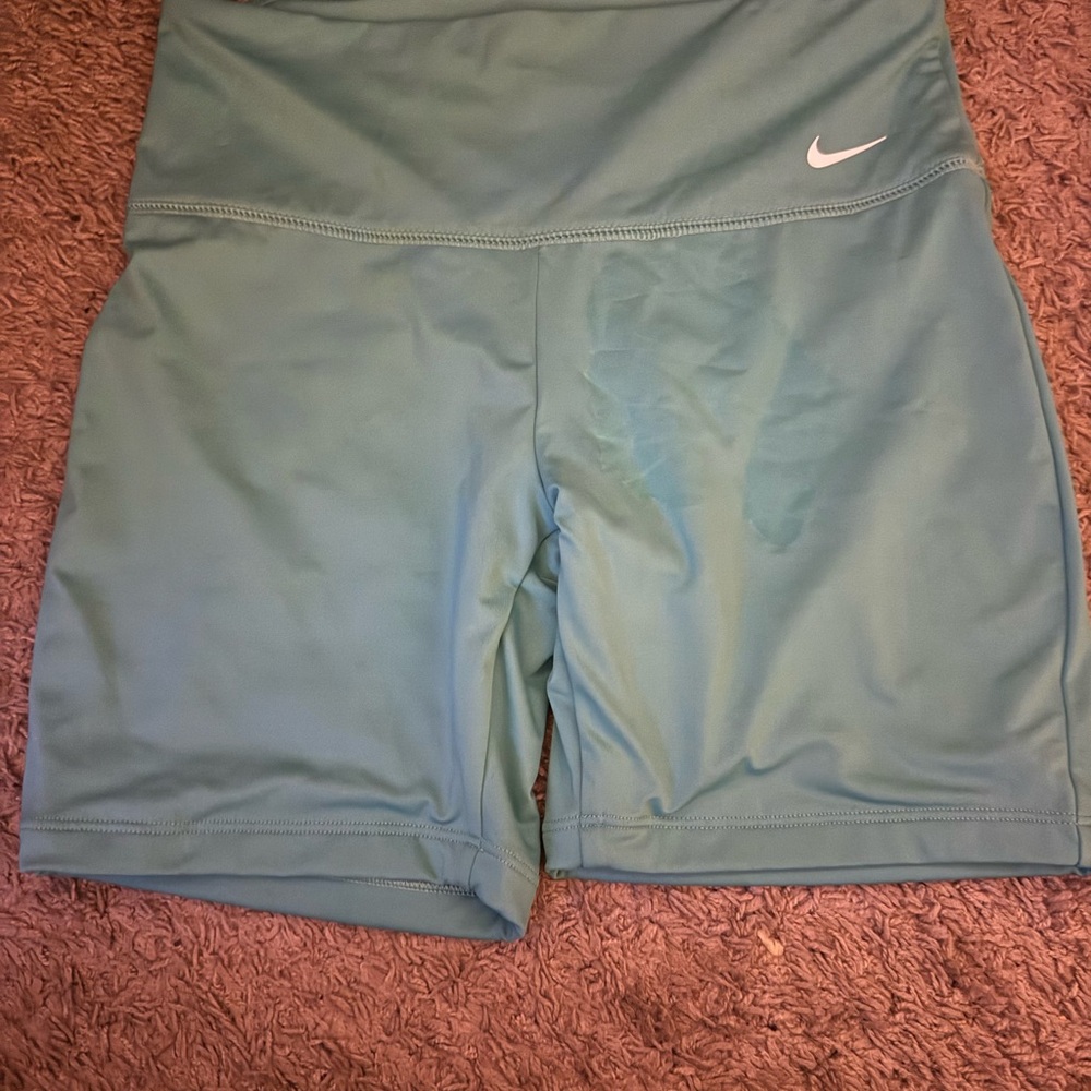 Nike Green Athletic Shorts High-Waisted Performance